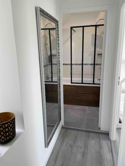 Appartement Le Bel Vue à Sens Extérieur photo