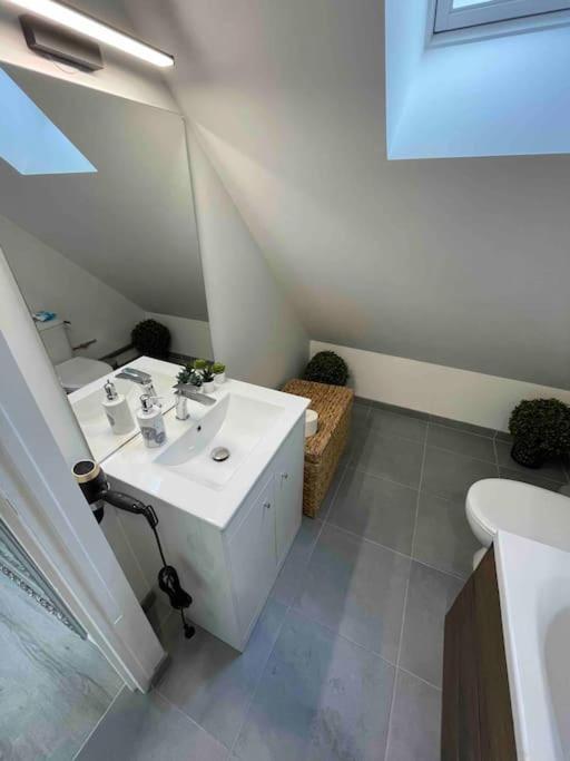 Appartement Le Bel Vue à Sens Extérieur photo