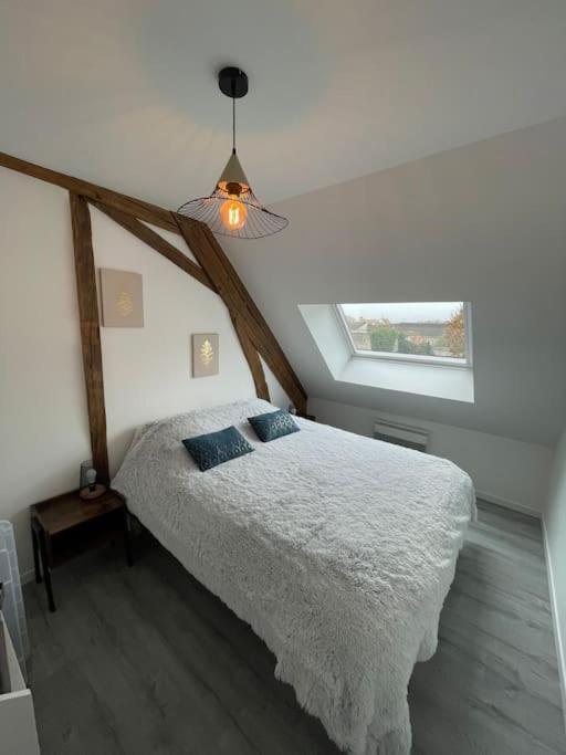 Appartement Le Bel Vue à Sens Extérieur photo